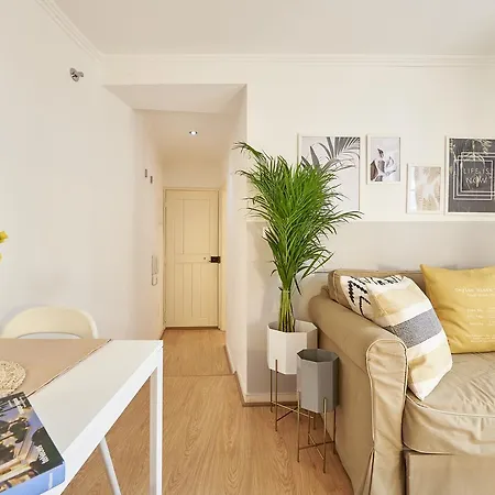Apartment Boutique Alfama With Patio 3 *